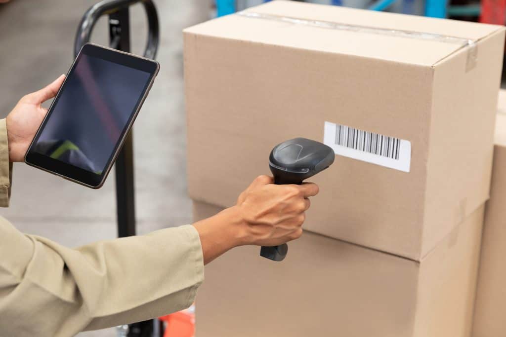 Warehouse Technology Trends 2022 (What You Need To Know)